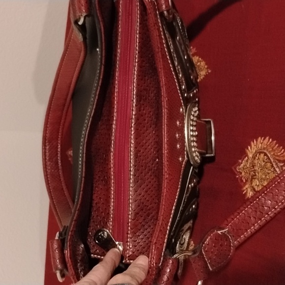 P&G Western Black and Red Women's Bag - Picture 8 of 12